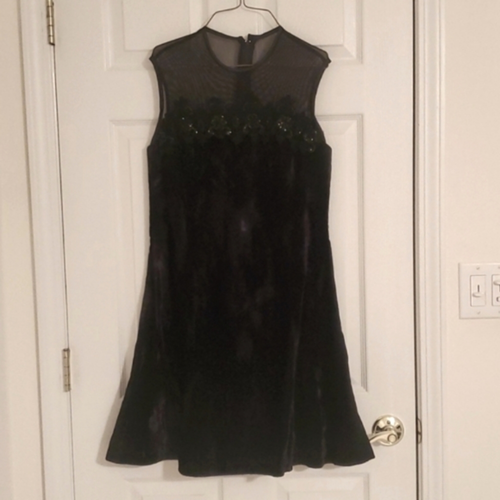 Scott Mcclintock Women's Sleeveless Cocktail Dress